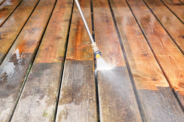 Best Deck Cleaning Services  in Steilacoom, WA